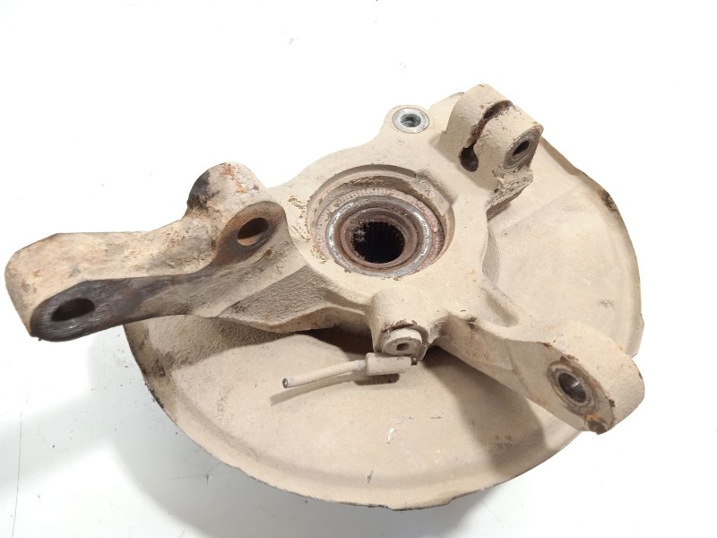 Recambio de mangueta delantera derecha para citroën c-crosser 2.2 hdi fap cat referencia OEM IAM 364798  