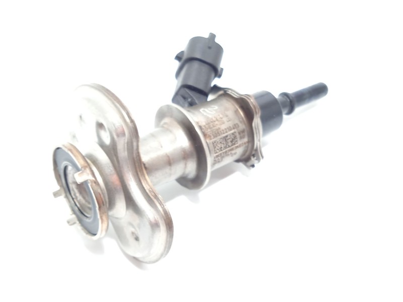 Recambio de inyector para skoda karoq (nu) 2.0 tdi referencia OEM IAM 7LA131113A  044401072