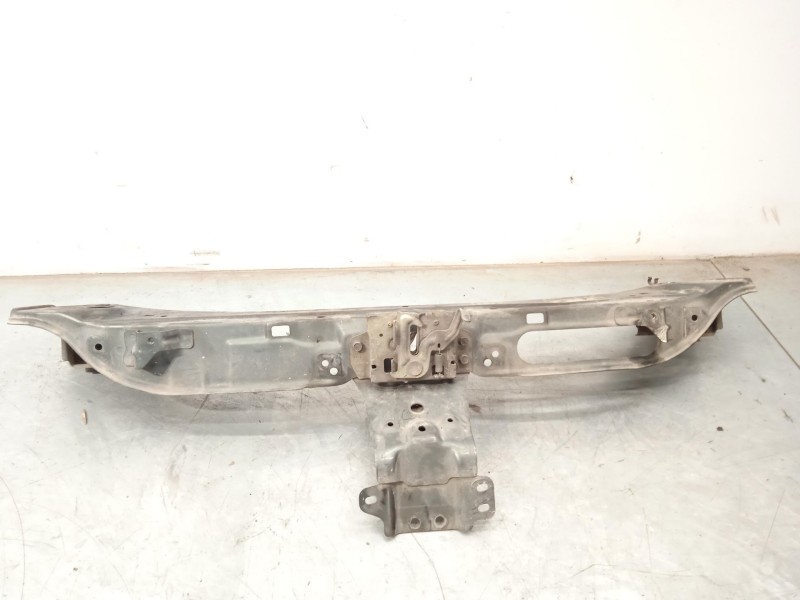 Recambio de travesaño superior para citroën c-crosser 2.2 hdi fap cat referencia OEM IAM 7106F4  