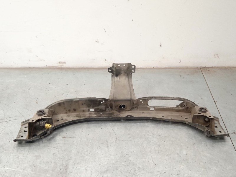 Recambio de travesaño superior para citroën c-crosser 2.2 hdi fap cat referencia OEM IAM 7106F4  