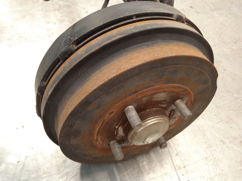 Recambio de puente trasero para nissan note visia referencia OEM IAM 555013VU0A  