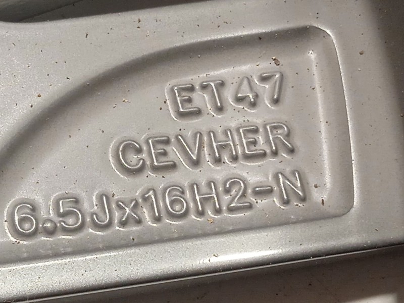 Recambio de llanta para volkswagen polo 1.0 tsi referencia OEM IAM 2G0601025AM 2G0601025AMZ49 