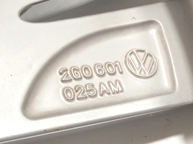 Recambio de llanta para volkswagen polo 1.0 tsi referencia OEM IAM 2G0601025AM 2G0601025AMZ49 