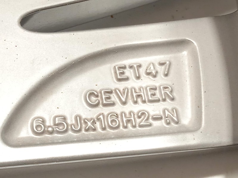 Recambio de llanta para volkswagen polo 1.0 tsi referencia OEM IAM 2G0601025AM 2G0601025AMZ49 