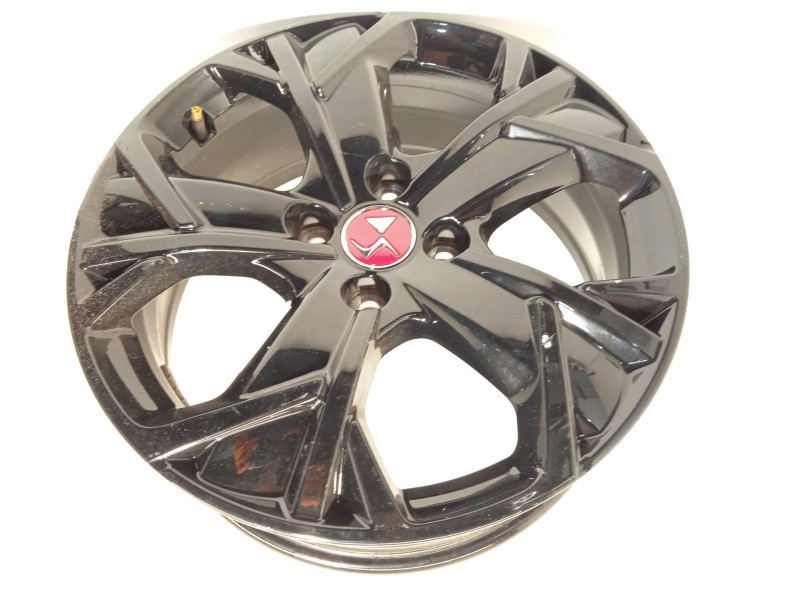 Recambio de llanta para ds 3 crossback 1.2 12v puretech referencia OEM IAM 9825287080  