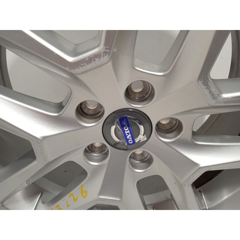 Recambio de llanta para volvo xc60 2.4 diesel cat referencia OEM IAM 31445568  