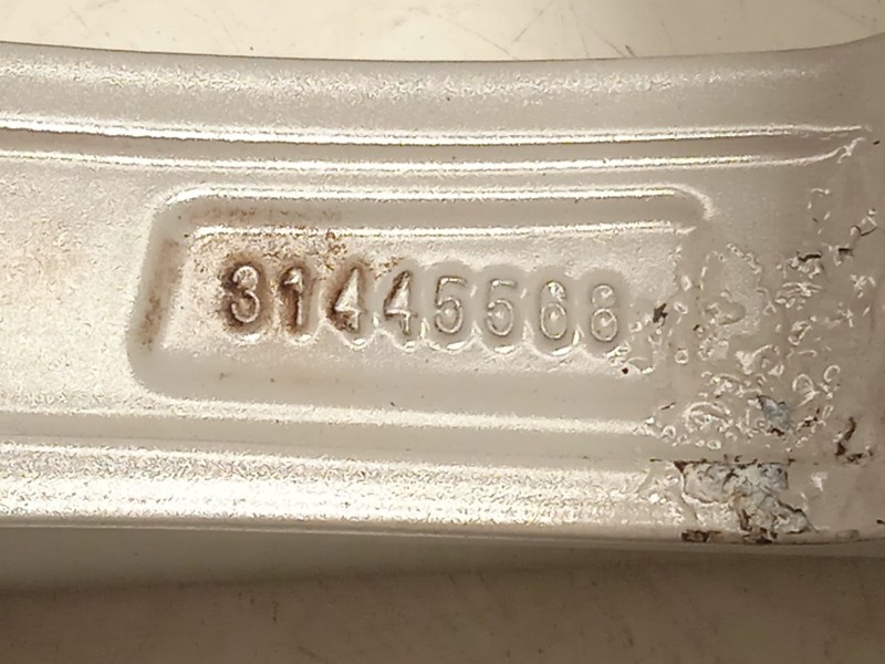 Recambio de llanta para volvo xc60 2.4 diesel cat referencia OEM IAM 31445568  