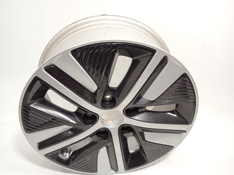 Recambio de llanta para kia niro referencia OEM IAM 52910G5500  