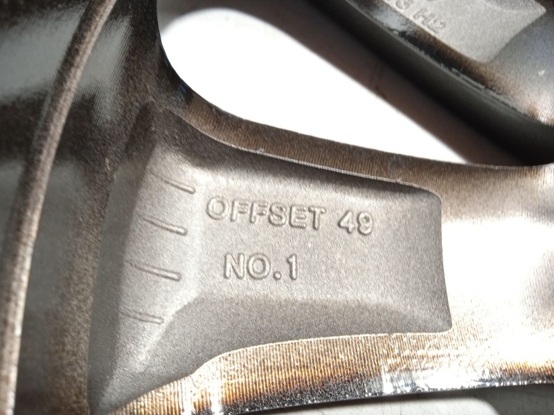 Recambio de llanta para kia stonic (ybcuv) 1.0 tgdi cat referencia OEM IAM 52910H8270  