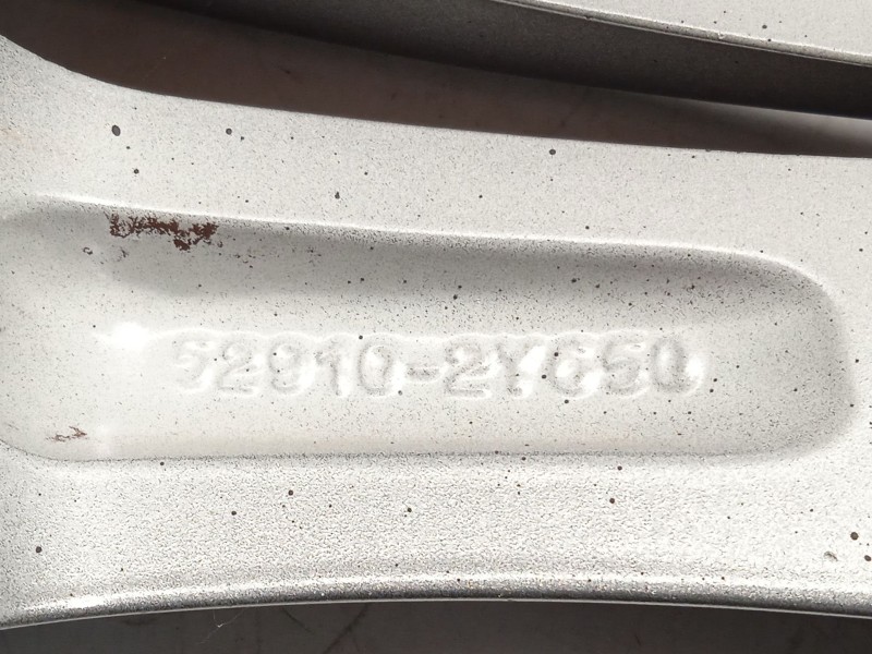 Recambio de llanta para hyundai ix35 1.7 crdi cat referencia OEM IAM 529102Y650  