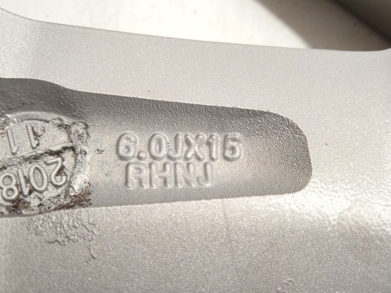 Recambio de llanta para kia stonic (ybcuv) 1.2 cat referencia OEM IAM 52910H8400  