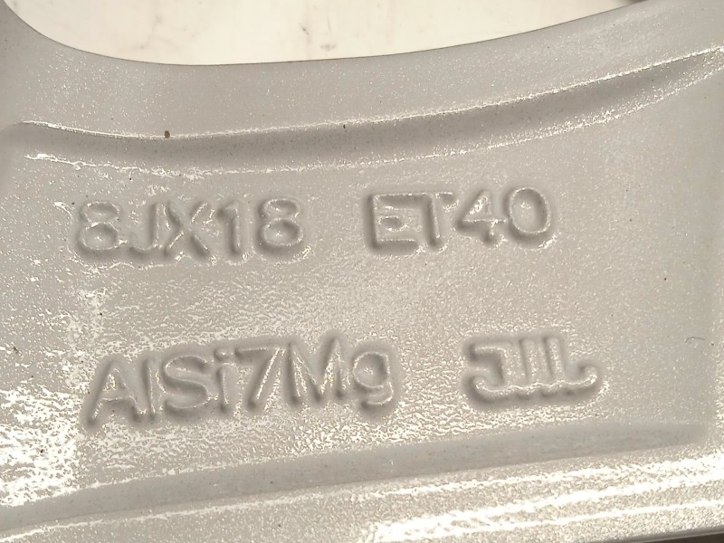 Recambio de llanta para cupra formentor (km7) 1.5 tsi referencia OEM IAM 5FF601025C 5FF601025C8Z8 