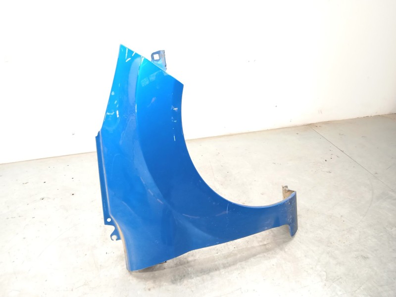 Recambio de aleta delantera derecha para ford fiesta (ccn) trend referencia OEM IAM 1777180 C1BBA16015AA 