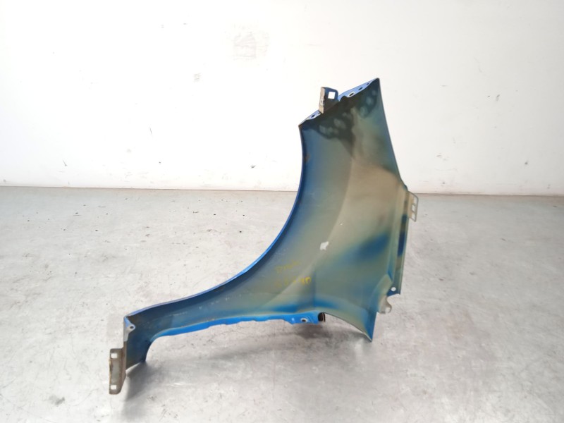 Recambio de aleta delantera derecha para ford fiesta (ccn) trend referencia OEM IAM 1777180 C1BBA16015AA 