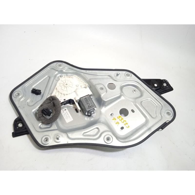 Recambio de elevalunas delantero derecho para skoda yeti 1.2 tsi referencia OEM IAM 5L0837402A 8K0959812A 