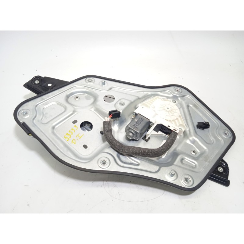 Recambio de elevalunas delantero izquierdo para skoda yeti 1.2 tsi referencia OEM IAM 5L0837401A 8K0959811A 