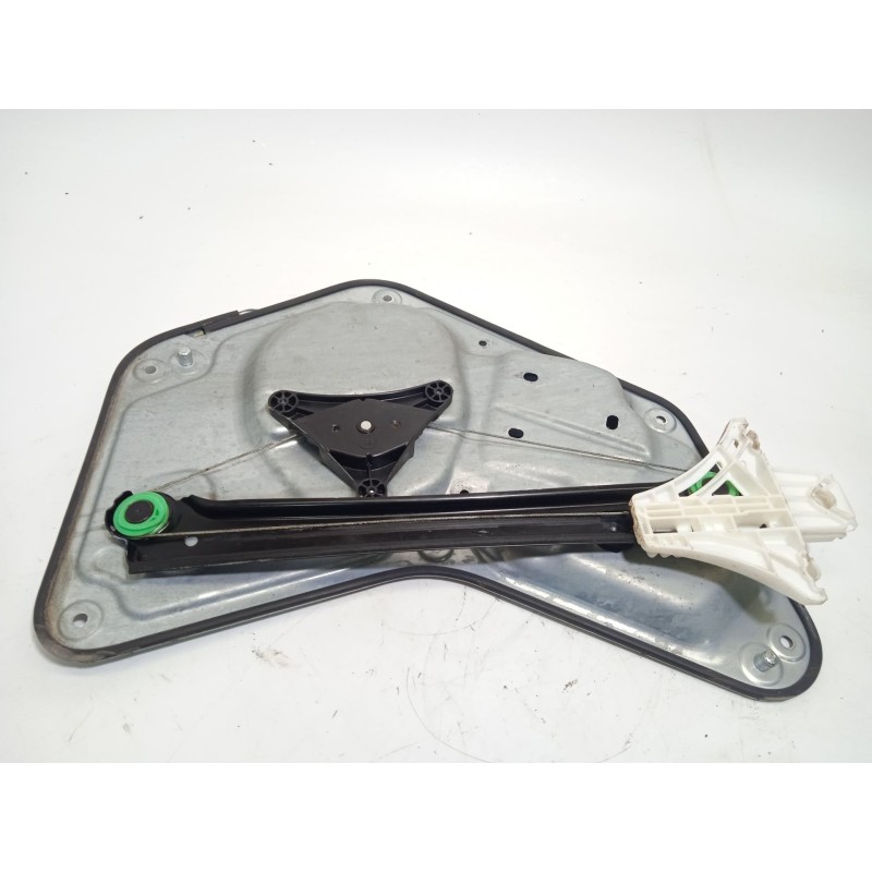 Recambio de elevalunas trasero izquierdo para skoda yeti 1.2 tsi referencia OEM IAM 5L0839401B 5L0959811A 