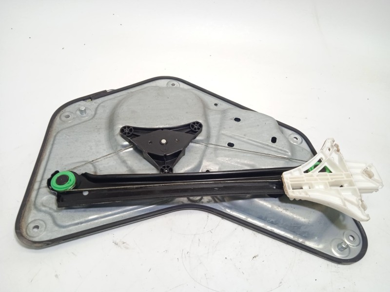 Recambio de elevalunas trasero izquierdo para skoda yeti 1.2 tsi referencia OEM IAM 5L0839401B 5L0959811A 