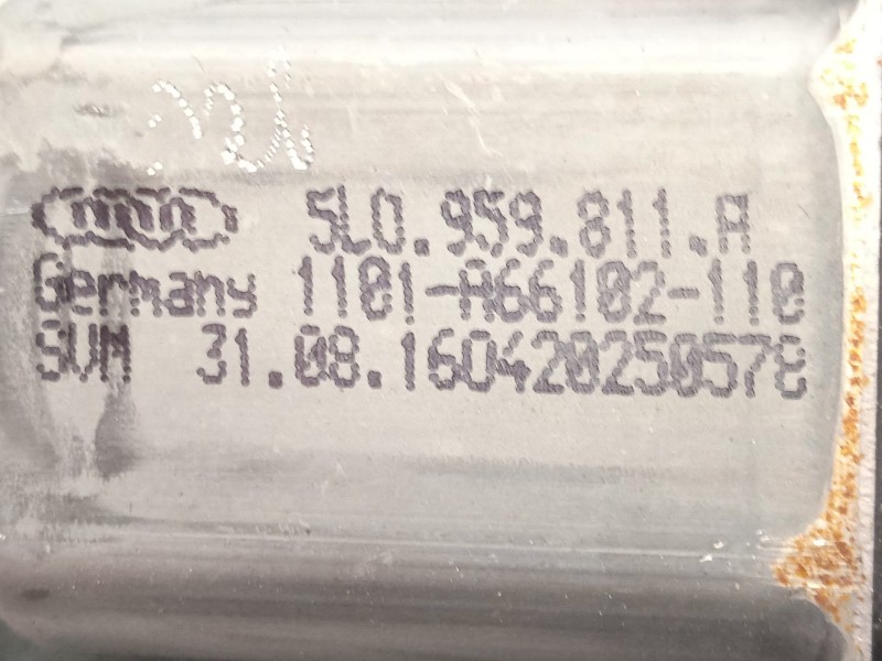 Recambio de elevalunas trasero izquierdo para skoda yeti 1.2 tsi referencia OEM IAM 5L0839401B 5L0959811A 