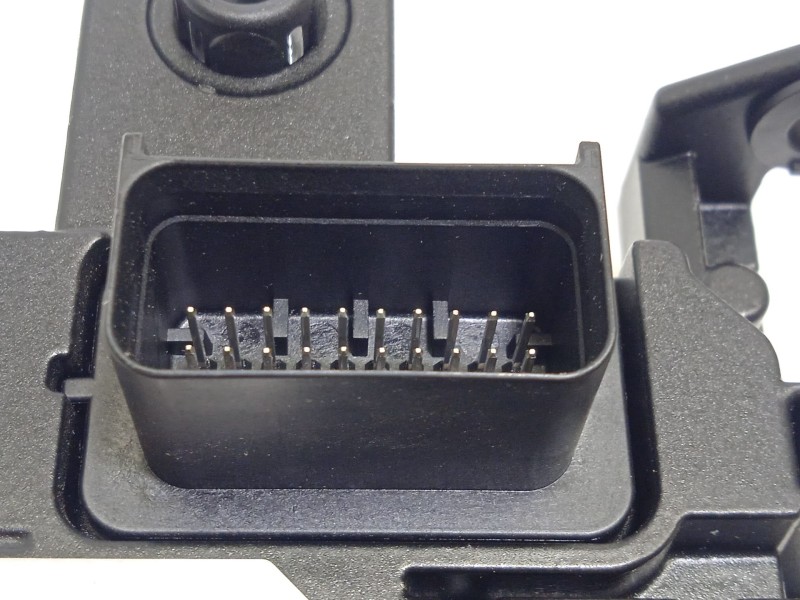 Recambio de modulo electronico para volvo xc 40 2.0 diesel cat referencia OEM IAM 32268833  