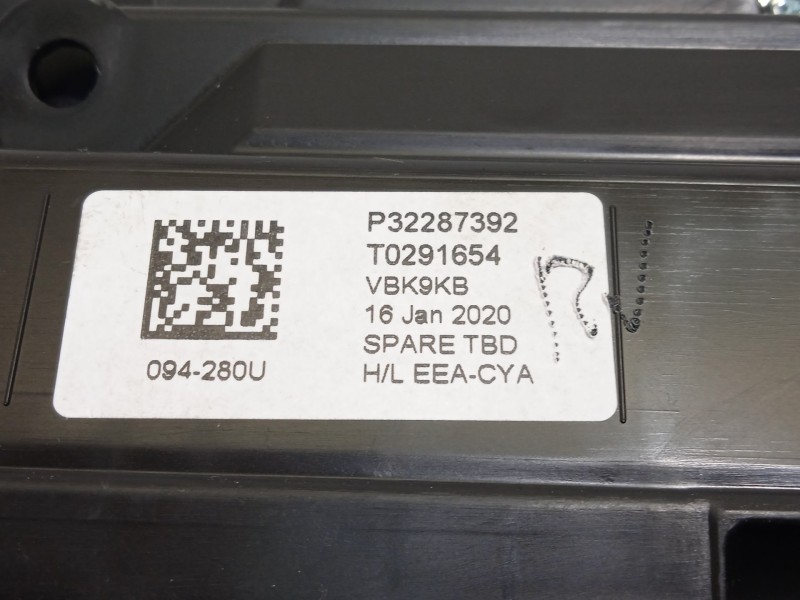 Recambio de cuadro instrumentos para volvo xc 40 2.0 diesel cat referencia OEM IAM P32287392 32287392 