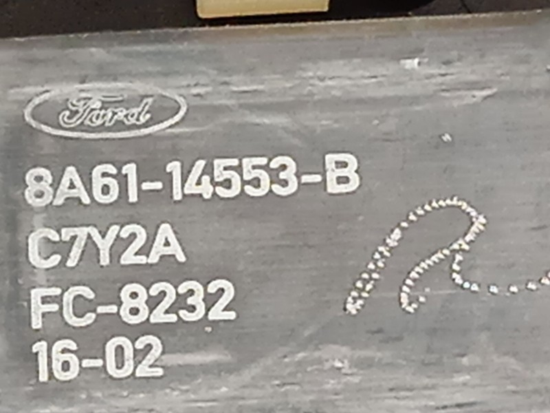 Recambio de elevalunas delantero derecho para ford fiesta (ccn) trend referencia OEM IAM 8A6114553B 1837993 