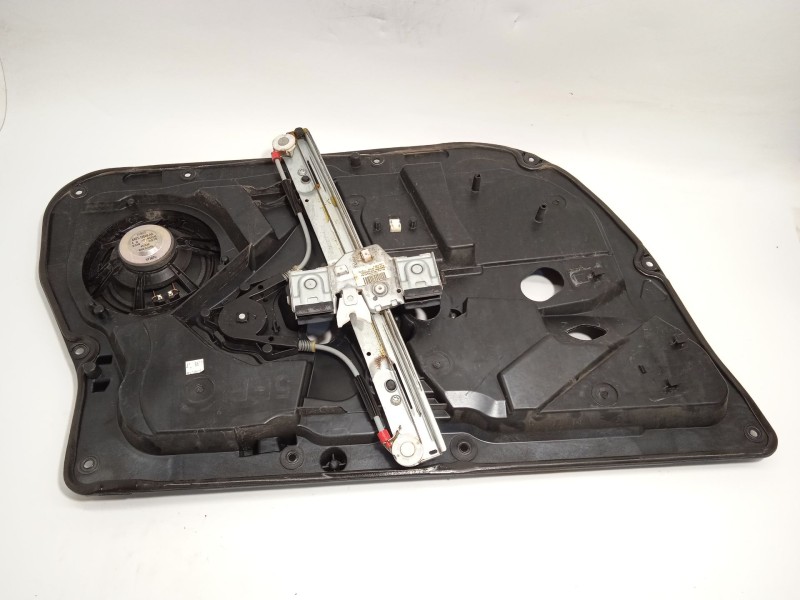 Recambio de elevalunas delantero derecho para ford fiesta (ccn) trend referencia OEM IAM 8A6114553B 1837993 