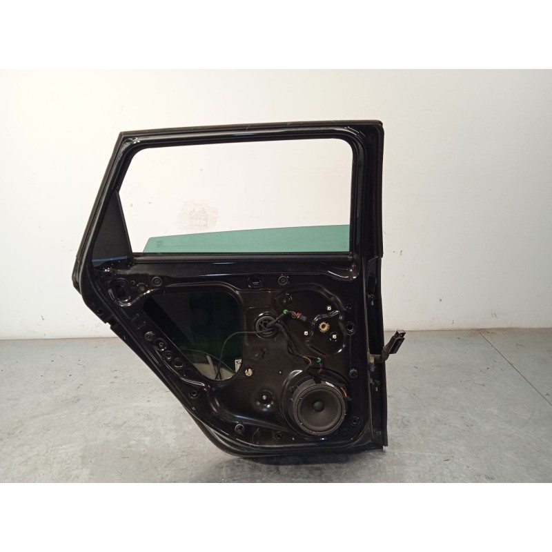 Recambio de puerta trasera izquierda para seat leon st (5f8) 2.0 tdi referencia OEM IAM 5F9833055  