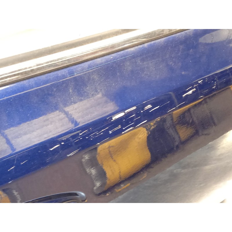 Recambio de puerta trasera derecha para toyota auris active referencia OEM IAM 6700302380  