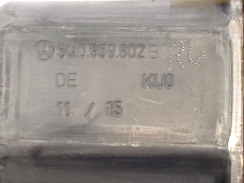 Recambio de elevalunas delantero derecho para seat leon st (5f8) 2.0 tdi referencia OEM IAM 5Q0959802B  