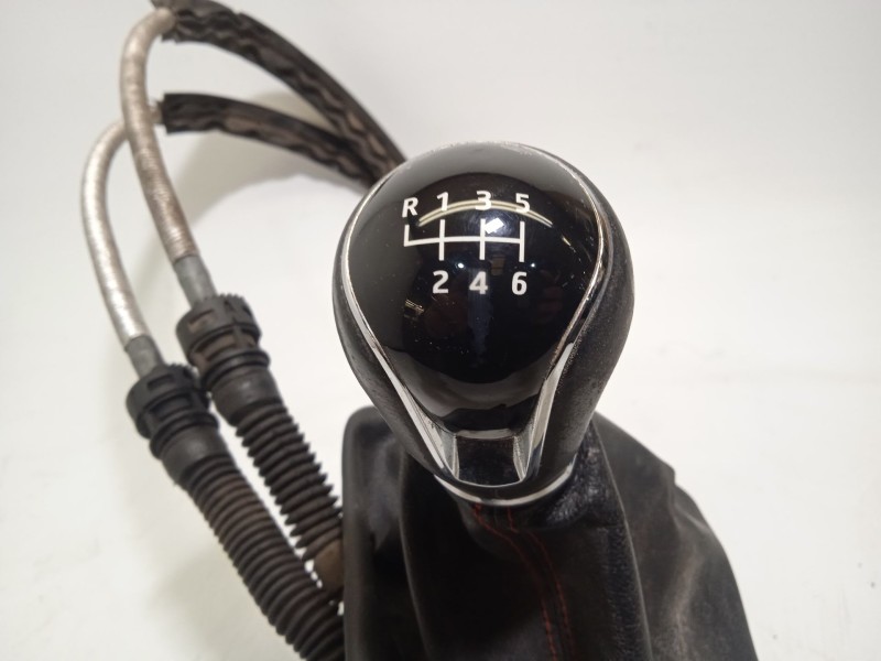 Recambio de palanca cambio para seat leon st (5f8) 2.0 tdi referencia OEM IAM 5Q0711049AQ  