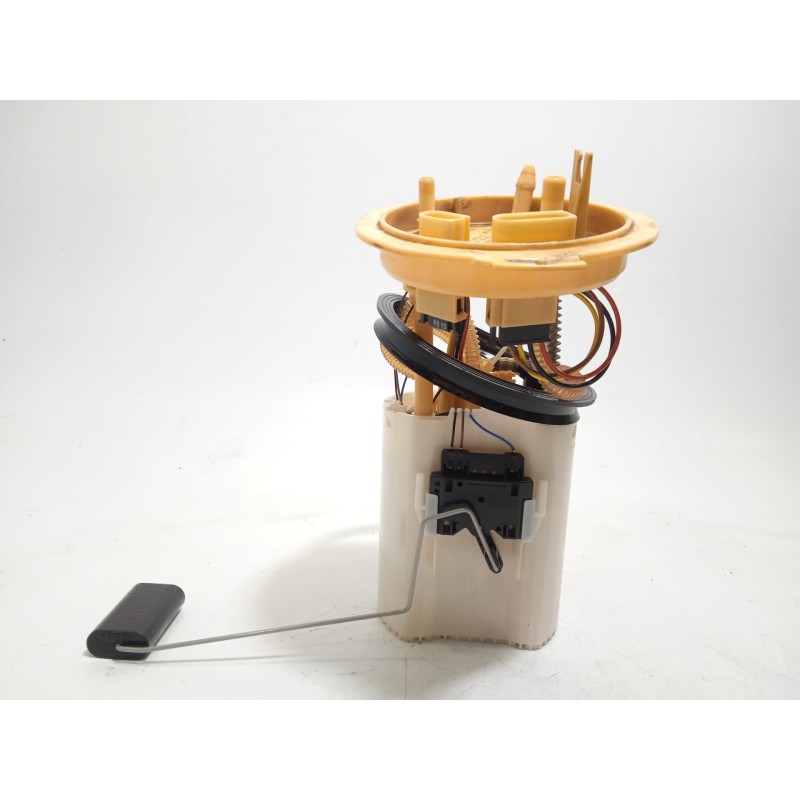 Recambio de bomba combustible para seat leon st (5f8) 2.0 tdi referencia OEM IAM 5Q0919050P A2C82349000 