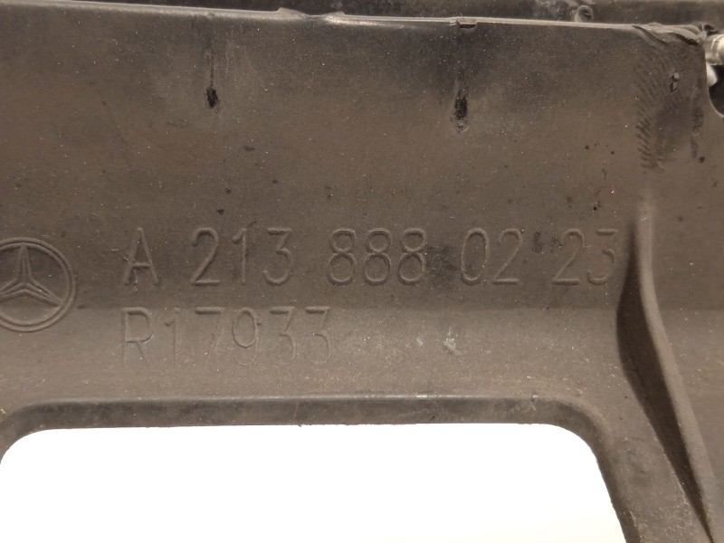 Recambio de rejilla delantera para mercedes-benz clase e (w213) e 300 (213.083) referencia OEM IAM A2138880223  