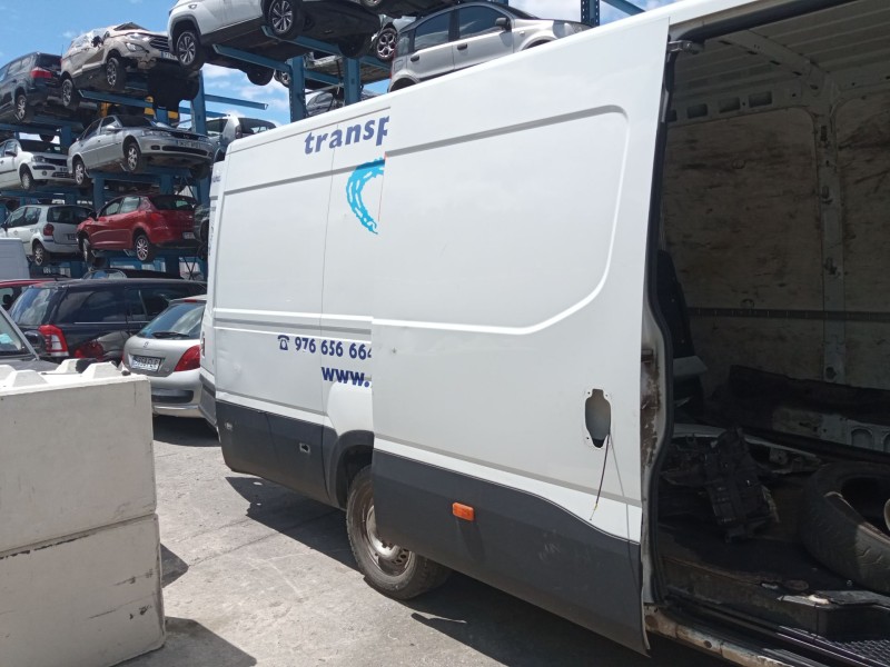 iveco daily vi caja/chasis del año 2015