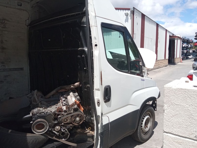 iveco daily vi caja/chasis del año 2015