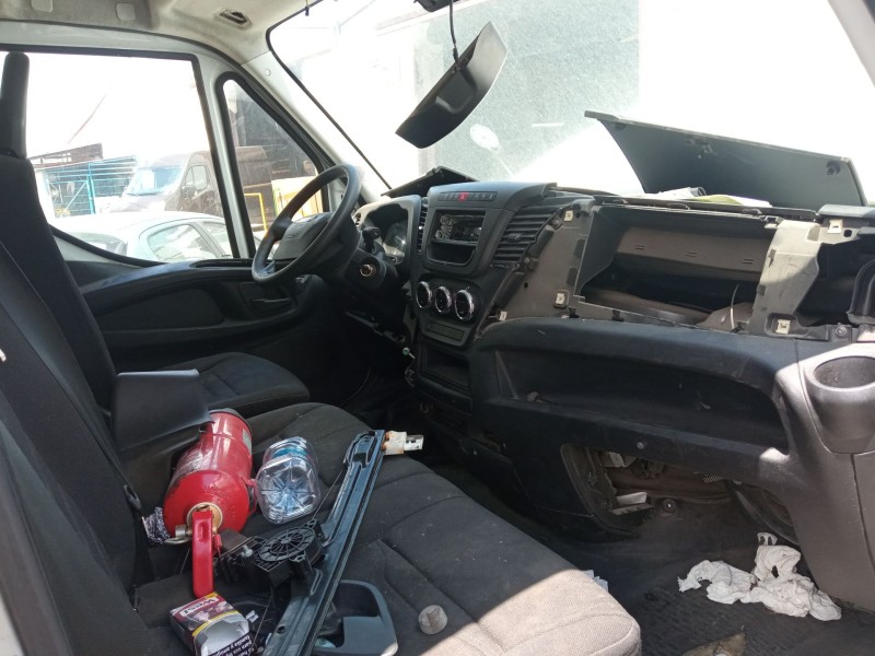 iveco daily vi caja/chasis del año 2015