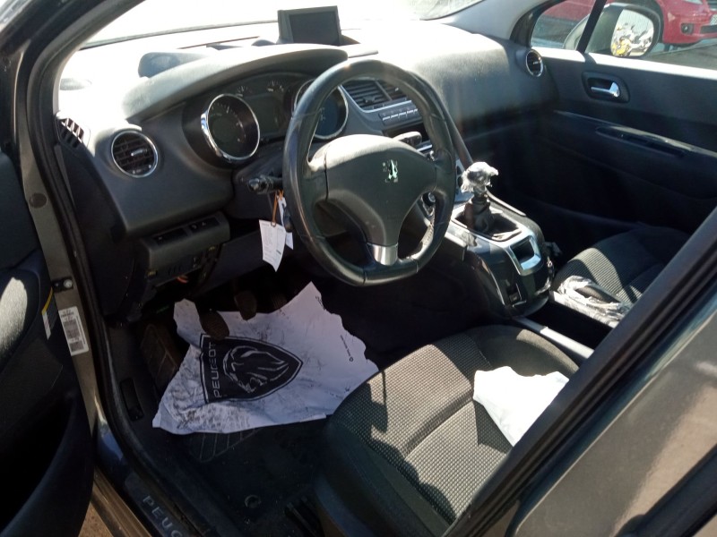 peugeot 5008 (0u_, 0e_) del año 2010