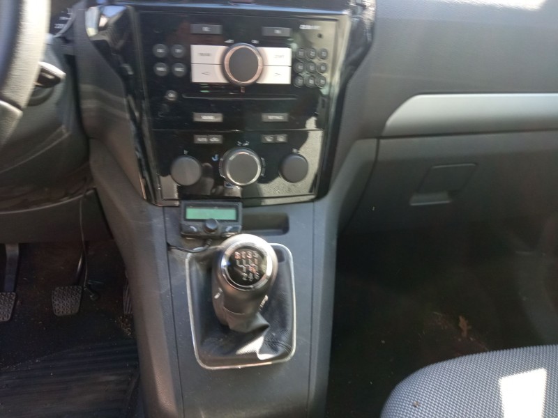 opel zafira / zafira family b (a05) del año 2011