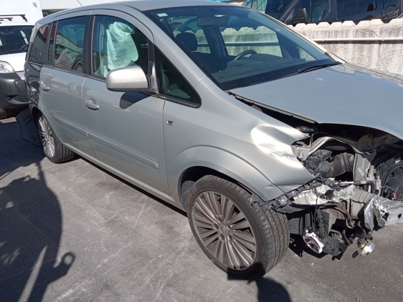 opel zafira / zafira family b (a05) del año 2011