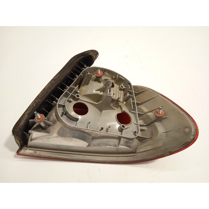 Recambio de piloto trasero izquierdo para bmw serie 3 coupe (e46) 330 ci referencia OEM IAM 8383825 63218383825 