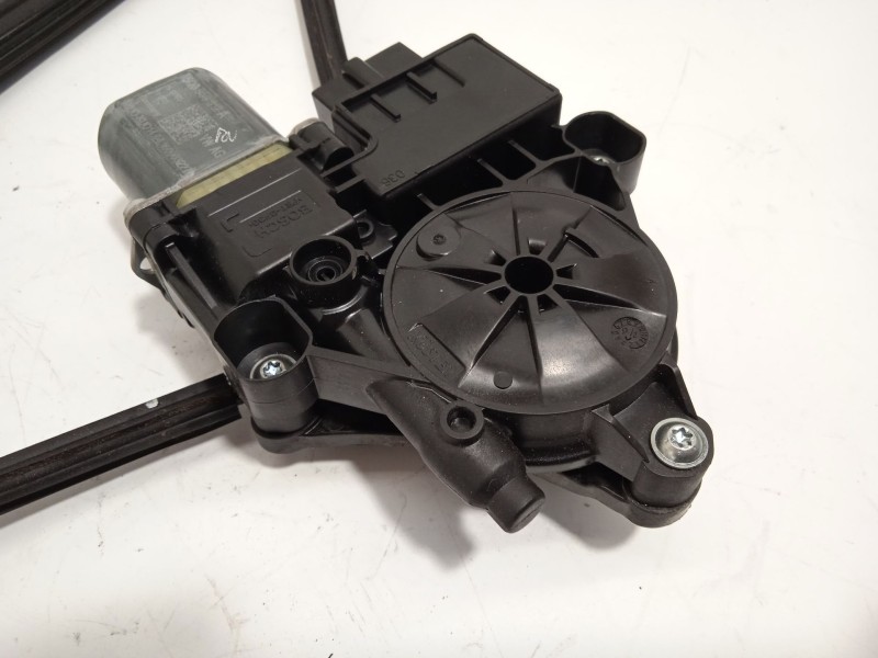 Recambio de elevalunas trasero derecho para seat ateca (kh7, khp) 2.0 tdi referencia OEM IAM 5Q0959812A 575839462A 