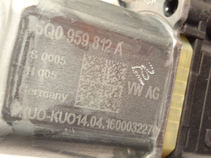 Recambio de elevalunas trasero derecho para seat ateca (kh7, khp) 2.0 tdi referencia OEM IAM 5Q0959812A 575839462A 