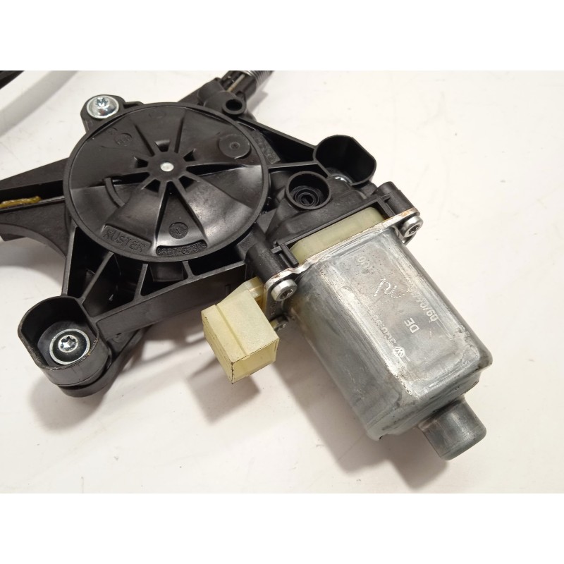 Recambio de elevalunas delantero derecho para seat ateca (kh7, khp) 2.0 tdi referencia OEM IAM 5Q0959802B 575837462A 