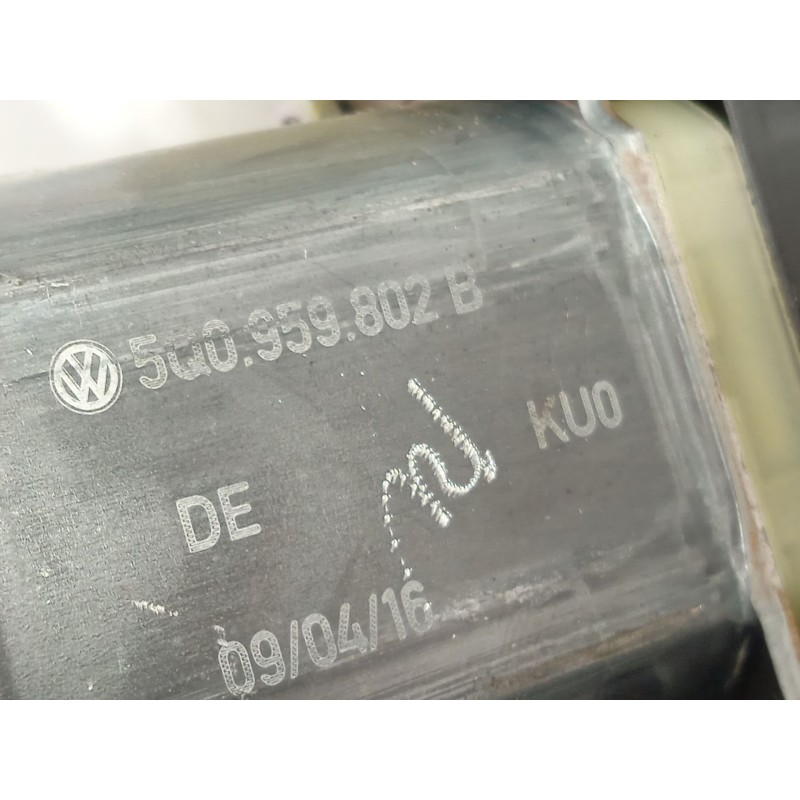 Recambio de elevalunas delantero derecho para seat ateca (kh7, khp) 2.0 tdi referencia OEM IAM 5Q0959802B 575837462A 
