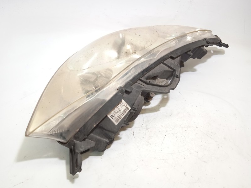 Recambio de faro derecho para peugeot 407 1.8 16v cat referencia OEM IAM 9660235980 0301213202 620690
