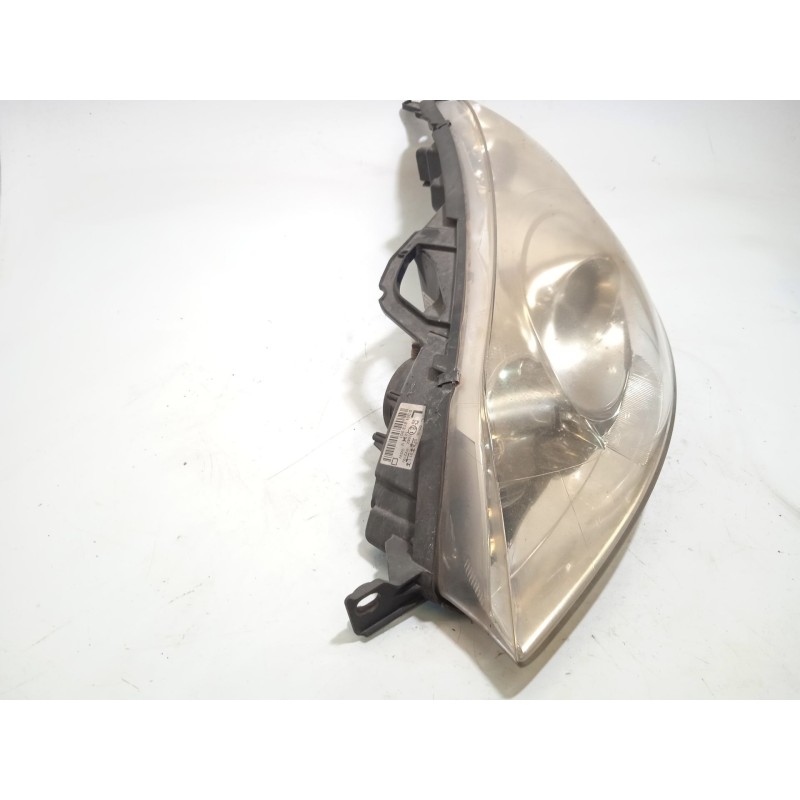 Recambio de faro izquierdo para peugeot 407 1.8 16v cat referencia OEM IAM 9660236180 0301213201 620890