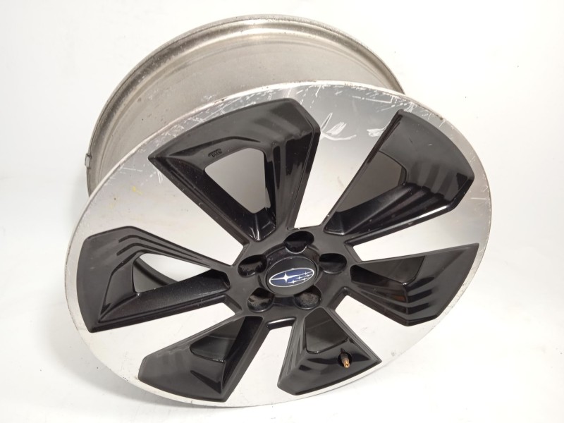 Recambio de llanta para subaru forester sport referencia OEM IAM 28111SG130  