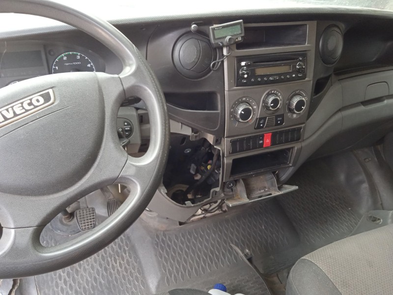iveco daily v furgoneta del año 2012