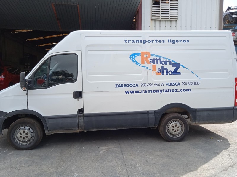 iveco daily v furgoneta del año 2012