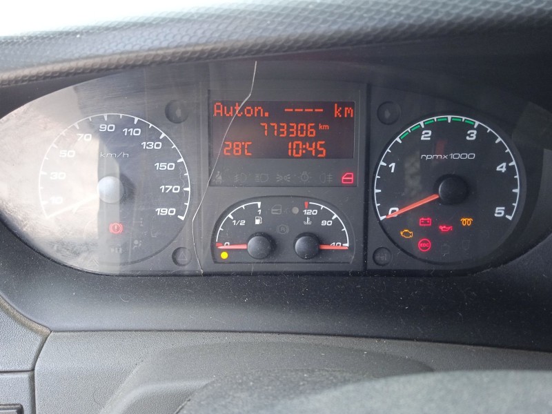 iveco daily v furgoneta del año 2012